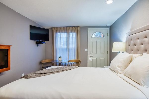 Inn at Haystack Rock (Cannon Beach)